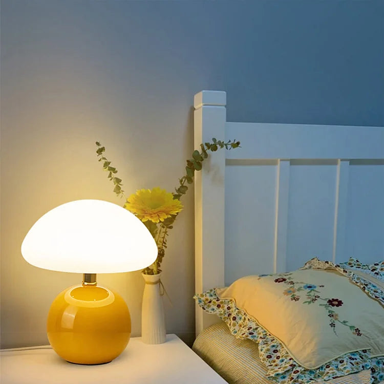 ChicMushroom – Bauhaus-Style Cream Lighting