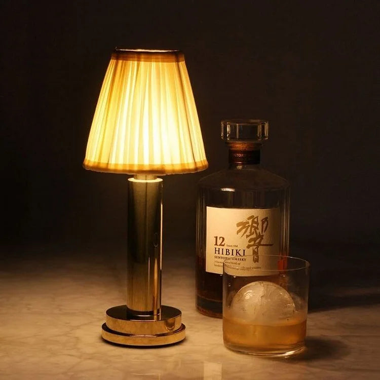 GleamGlow – Modern Brass Table Lamp
