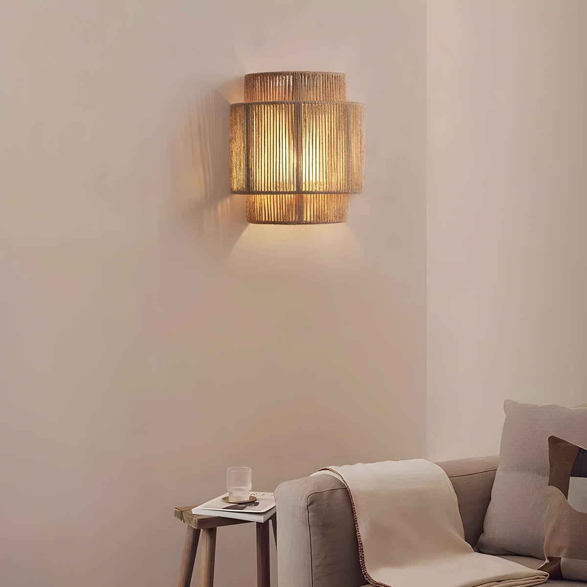 HikariGlow – Lampada da parete moderna