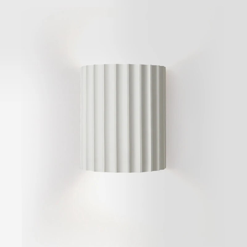 LumeSculpt – Moderne Kunstharz-Wandleuchte