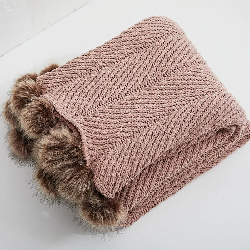 KnitPom - Adorable Pompon Chenille Blanket