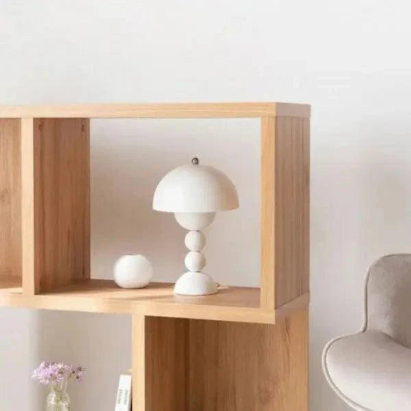 FlowerLume - Stylish Floral Nordic Table Lamp