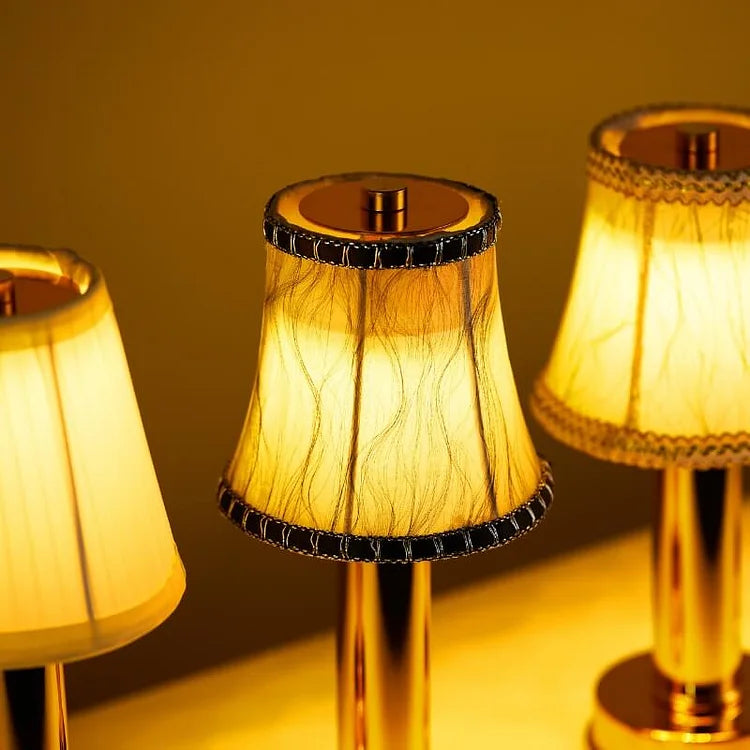 GleamGlow – Modern Brass Table Lamp