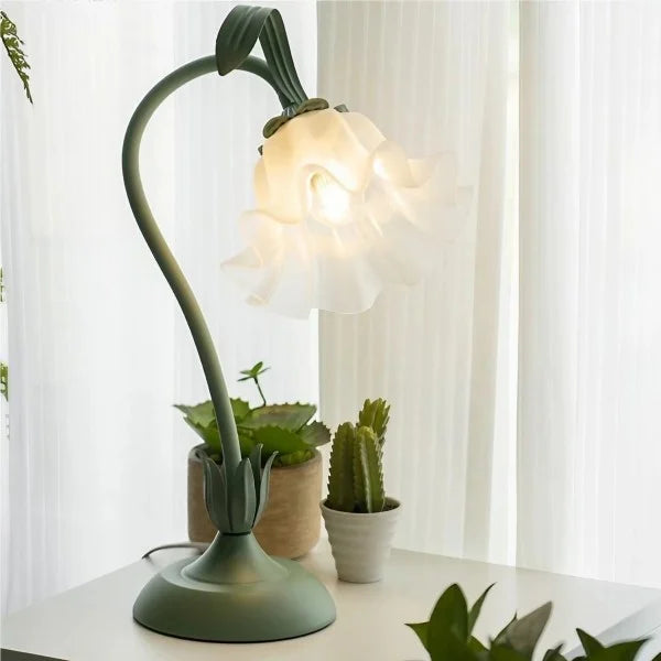 BloomBeam - Adjustable Retro Table Lamp