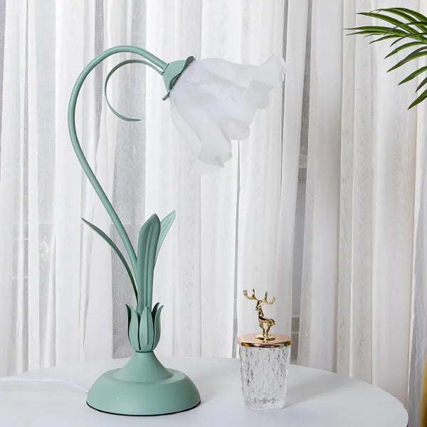 BloomBeam - Adjustable Retro Table Lamp