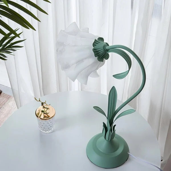BloomBeam - Adjustable Retro Table Lamp