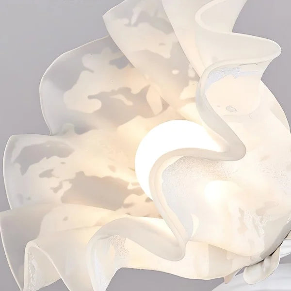 BloomBeam - Adjustable Retro Table Lamp