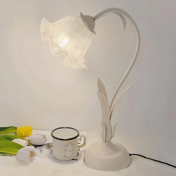 BloomBeam - Adjustable Retro Table Lamp
