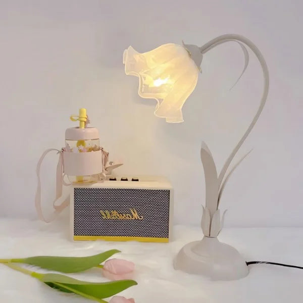 BloomBeam - Adjustable Retro Table Lamp