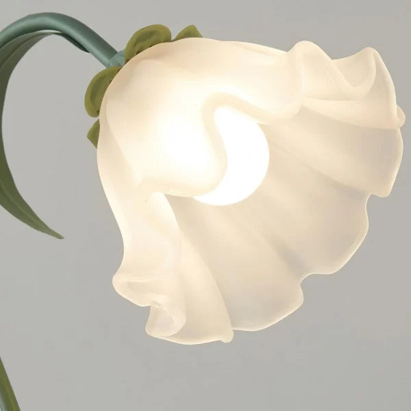 BloomBeam - Adjustable Retro Table Lamp