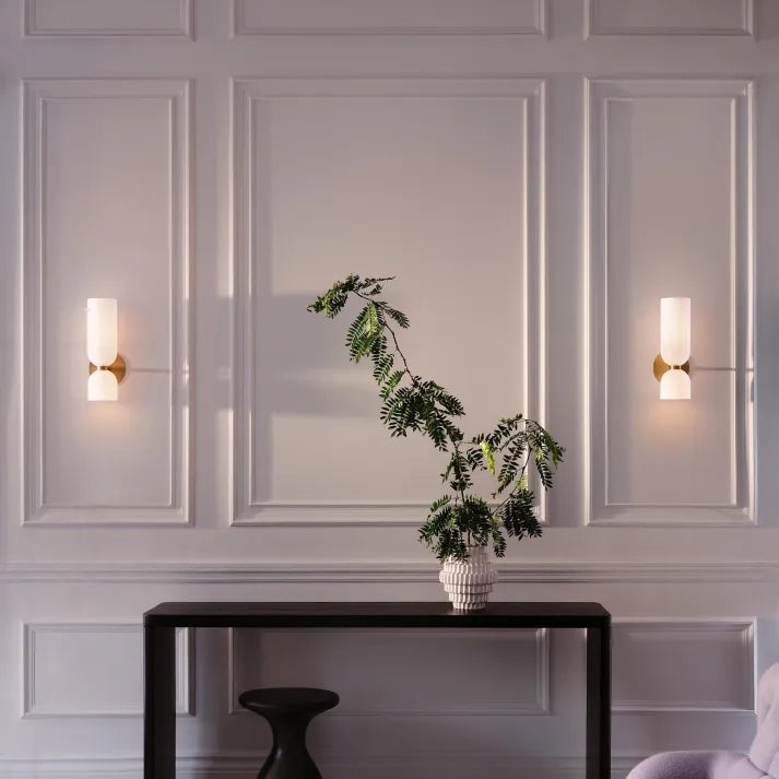 GlassAura – Dual-Layer Wall Lamp