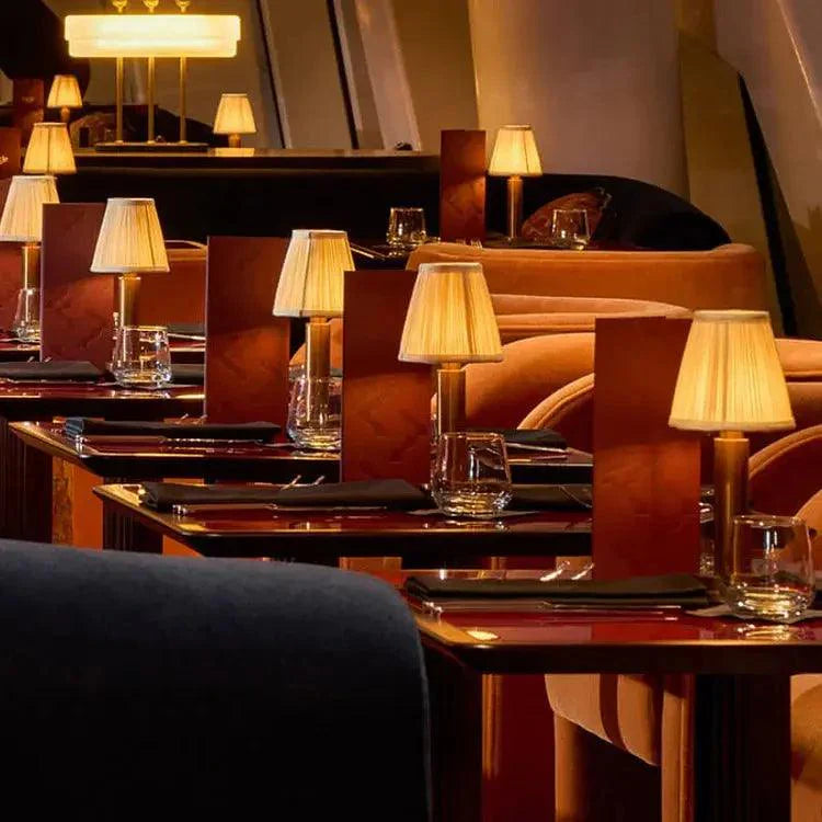 ShineBeam - Design Chic della Lampada da Tavolo Wireless