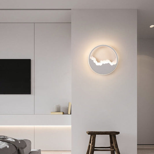 CurveLume – Stylish Wave-Design Wall Light