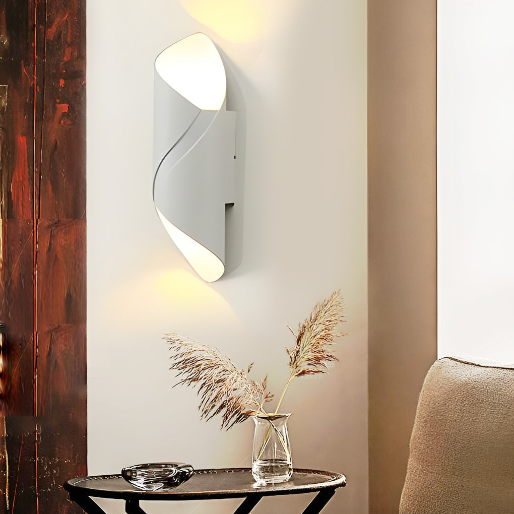 SustainRay - Elegant Exterior Wall Light