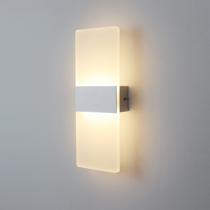 CenturyGlow – Mid-Century Wall Lamp for Timeless Style