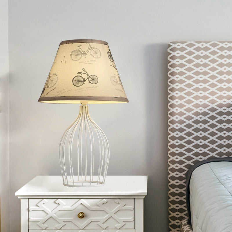 RetroCage – Wire Base Table Lamp