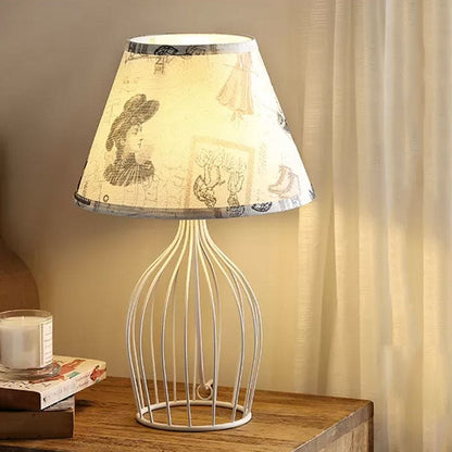 RetroCage – Wire Base Table Lamp