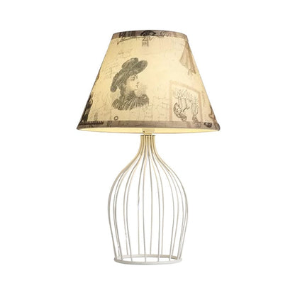 RetroCage – Wire Base Table Lamp