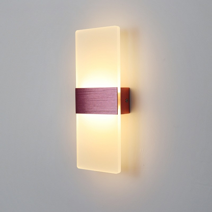 CenturyGlow – Mid-Century Wall Lamp for Timeless Style