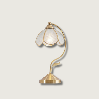 GlowPetal – Lámpara de Mesa de Vidrio Floral Lujuosa