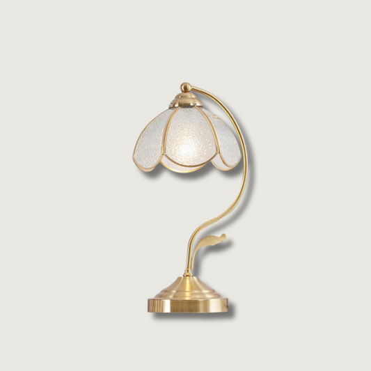 GlowPetal – Lampada da Tavolo in Vetro Floreale Lussuosa