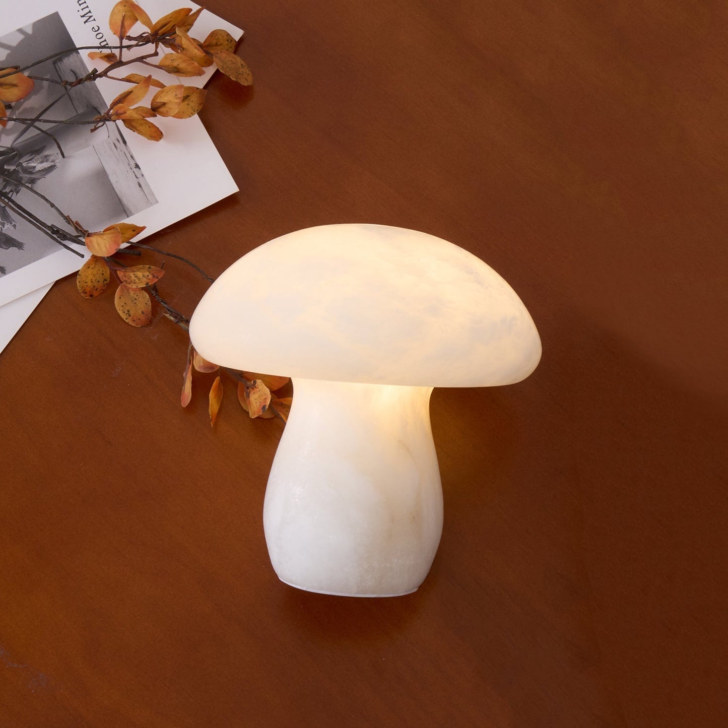 LuminousMushroom - Stylish Alabaster Lamp