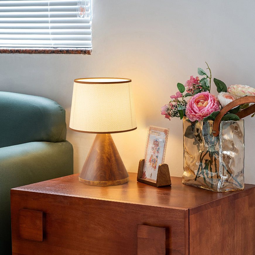 AmaliaBeam - Table Lamp with Refined Base and Warm, Soft Glow