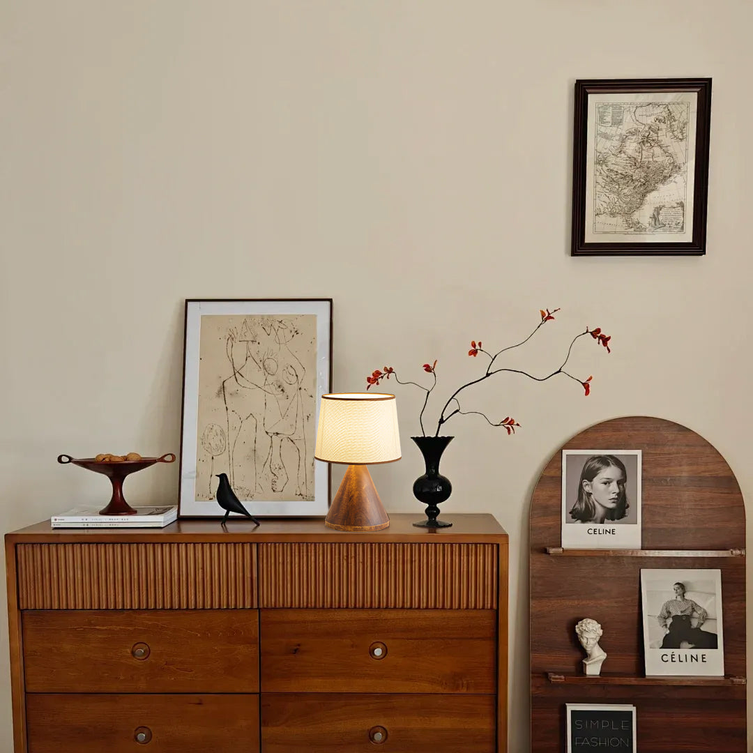 AmaliaBeam - Table Lamp with Refined Base and Warm, Soft Glow