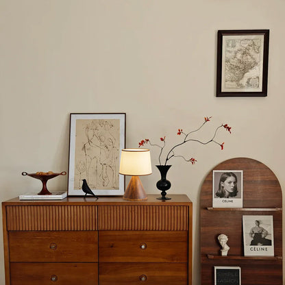 AmaliaBeam - Table Lamp with Refined Base and Warm, Soft Glow