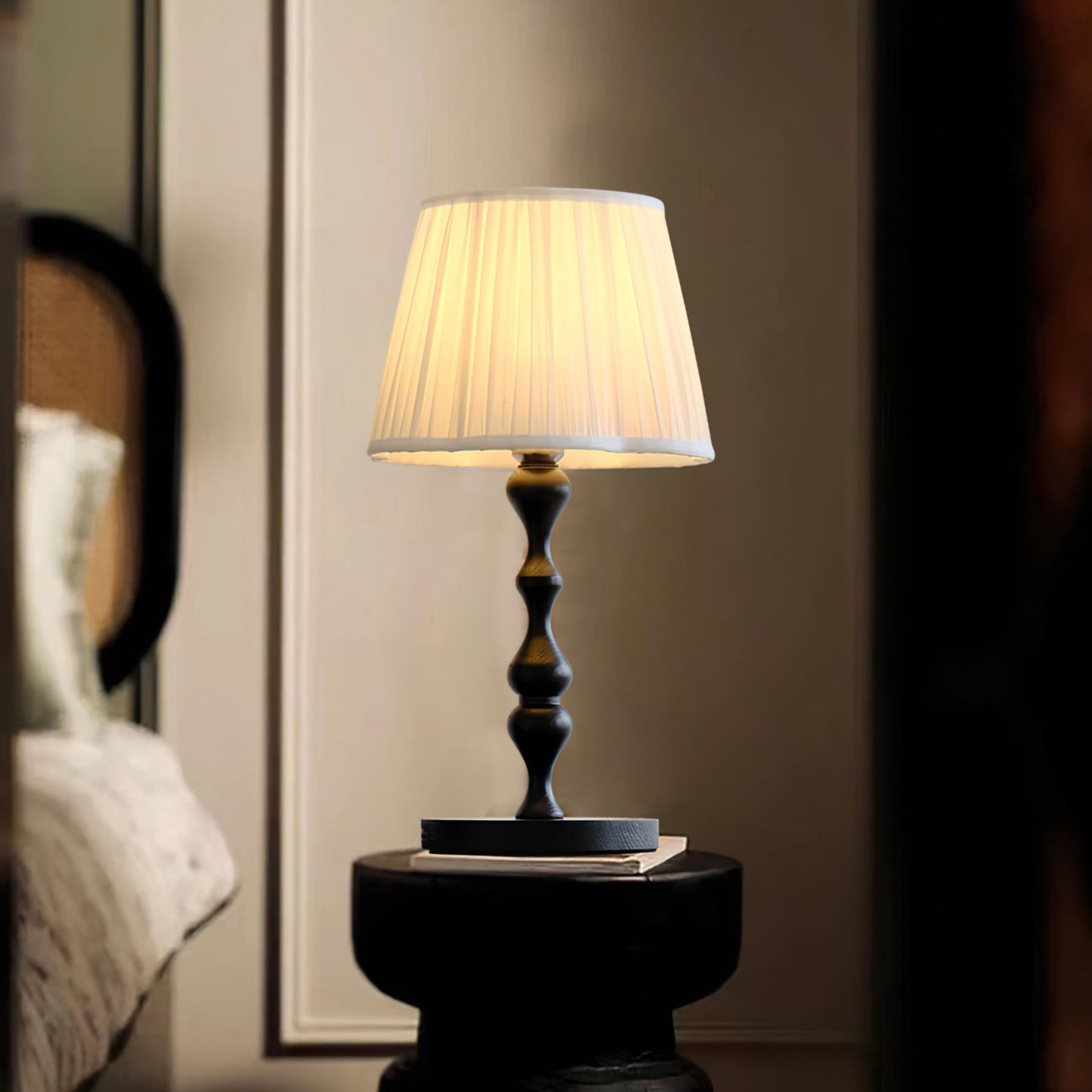 GoldenAura - Accent Lamp
