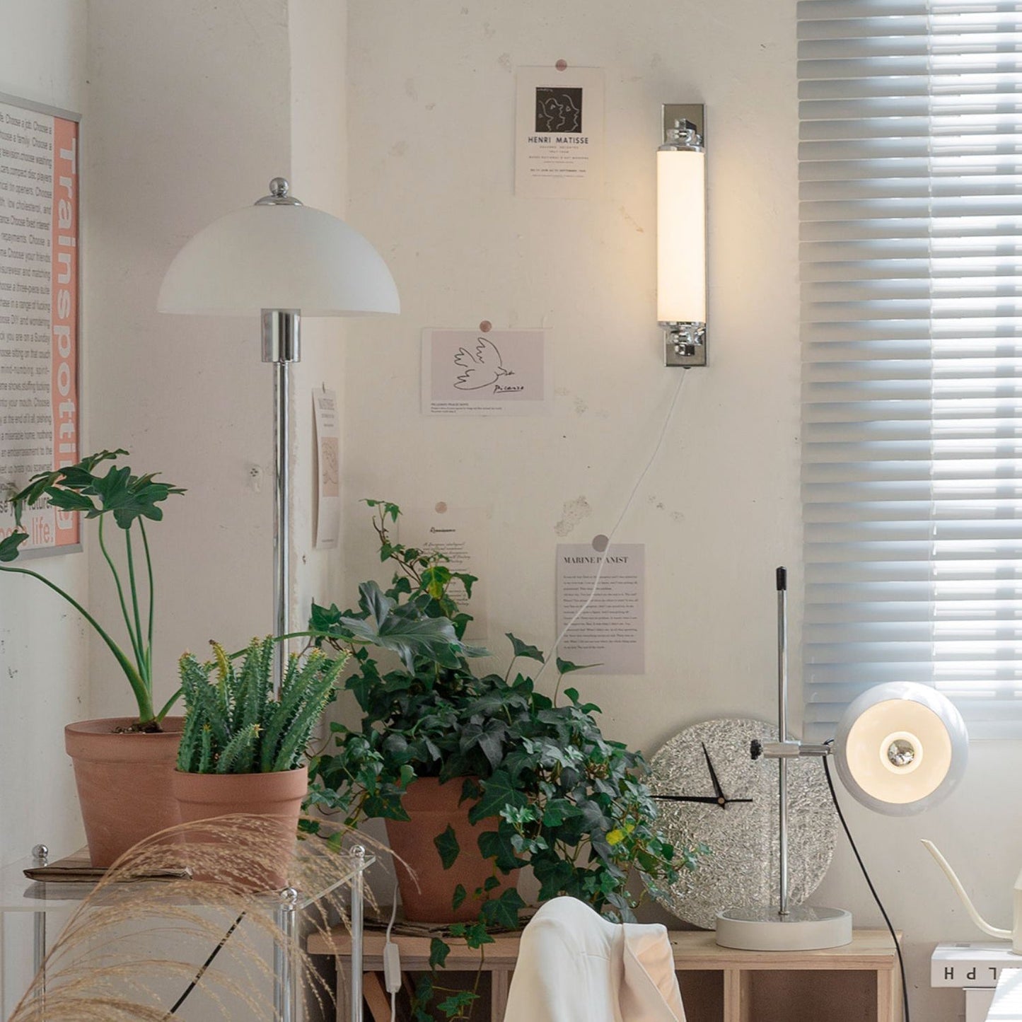 PivotGlow – Lampada da scrivania moderna regolabile
