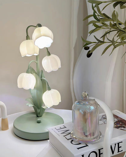 FloraLuxe – Luminaire d'intérieur au design raffiné d'orchidée