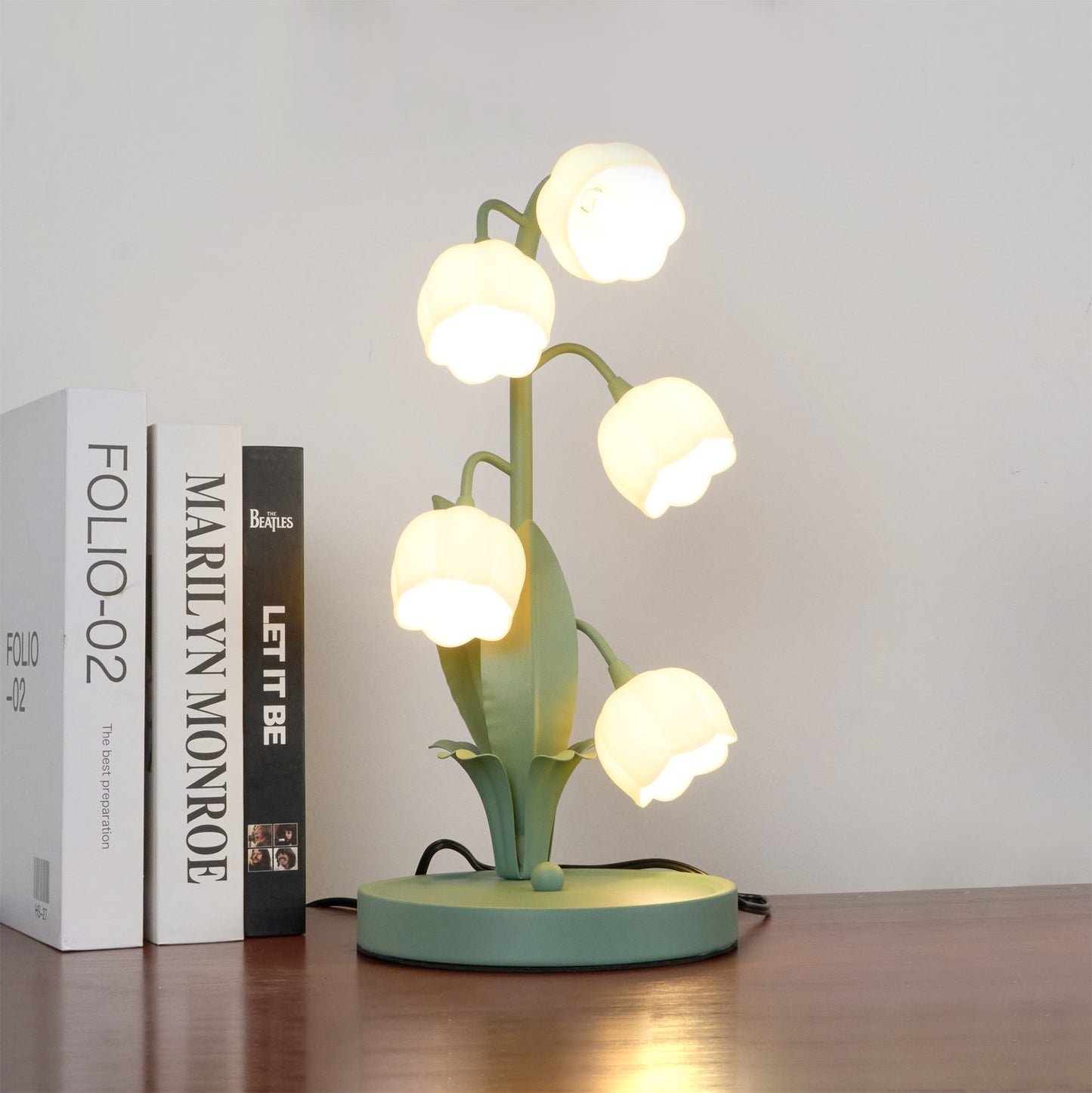 FloraLuxe – Luminaire d'intérieur au design raffiné d'orchidée