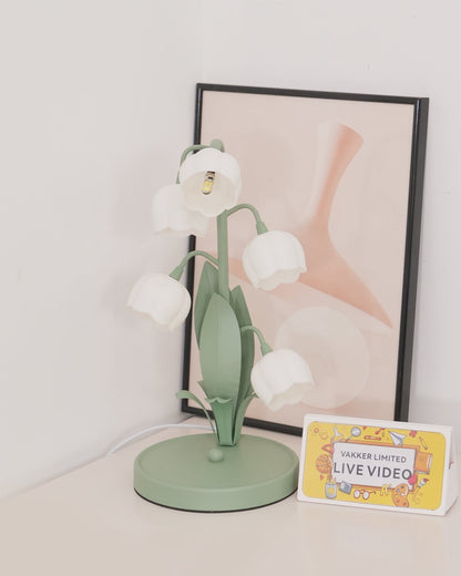 FloraLuxe – Luminaire d'intérieur au design raffiné d'orchidée