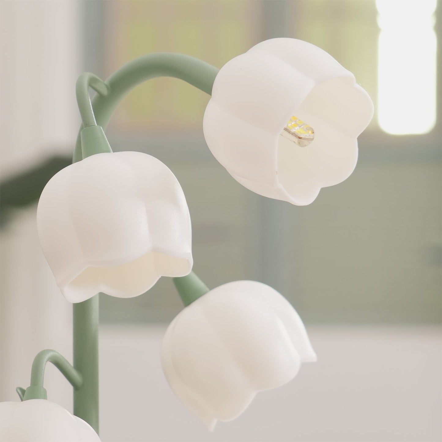 FloraLuxe – Luminaire d'intérieur au design raffiné d'orchidée