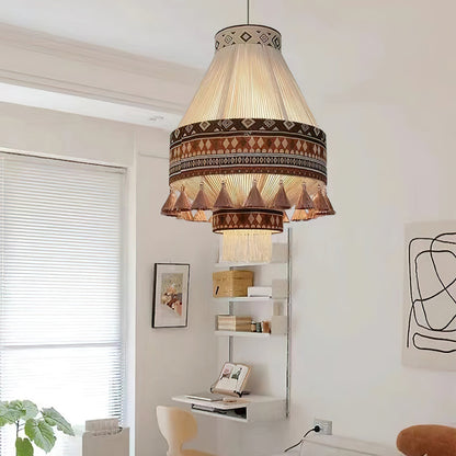 BohoFringe – Artistic Pendant Lamp with Flowing Fringes for Bohemian Charm
