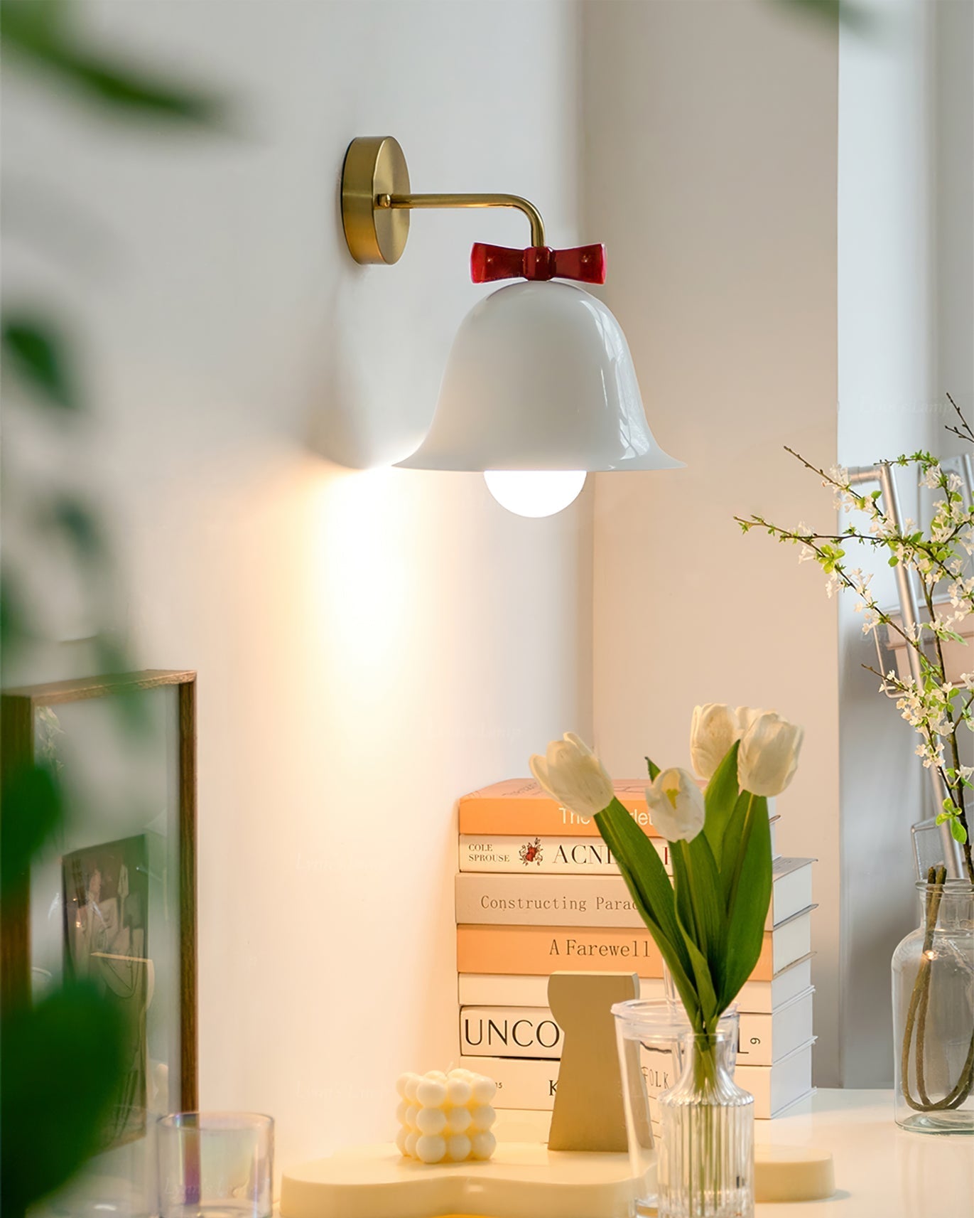 BellRing – Elegancka Lampa Ścienna