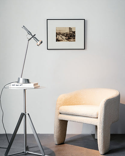 IronLume – Lampada da Tavolo Industriale in Metallo Elegante