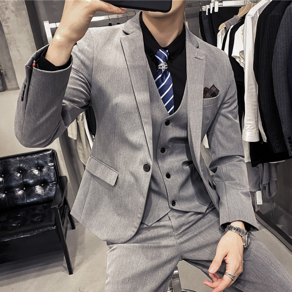 Variant image for Nikola - Luxury Three-Part Men's Suit Set for Comfort, Style & Versatility-16