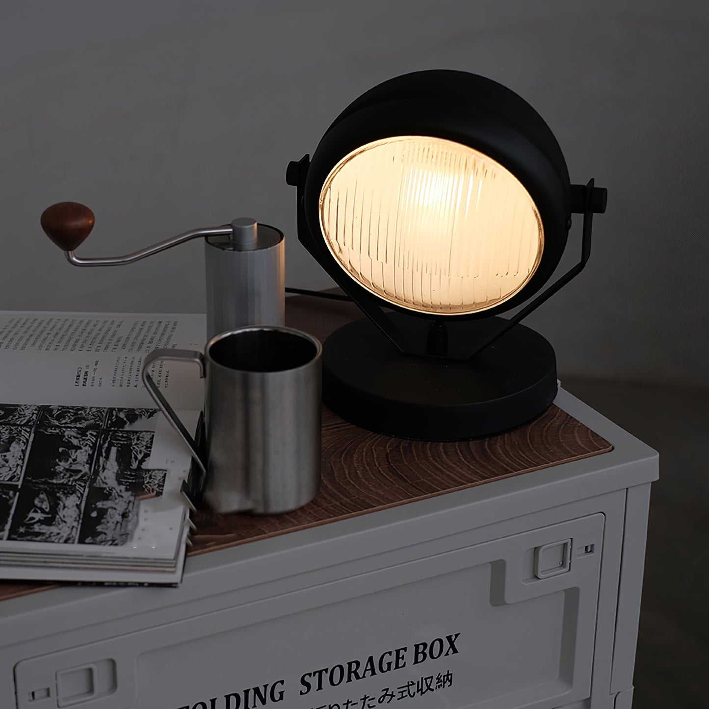 GlassMetal – Lampada da Tavolo LED Moderna con Design Elegante