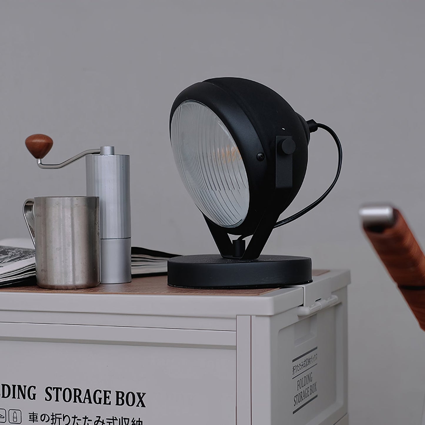 GlassMetal – Lampada da Tavolo LED Moderna con Design Elegante