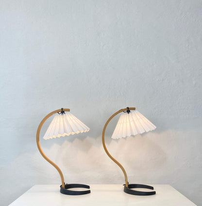 CapriGlow – Refined Scandinavian Table Lamp