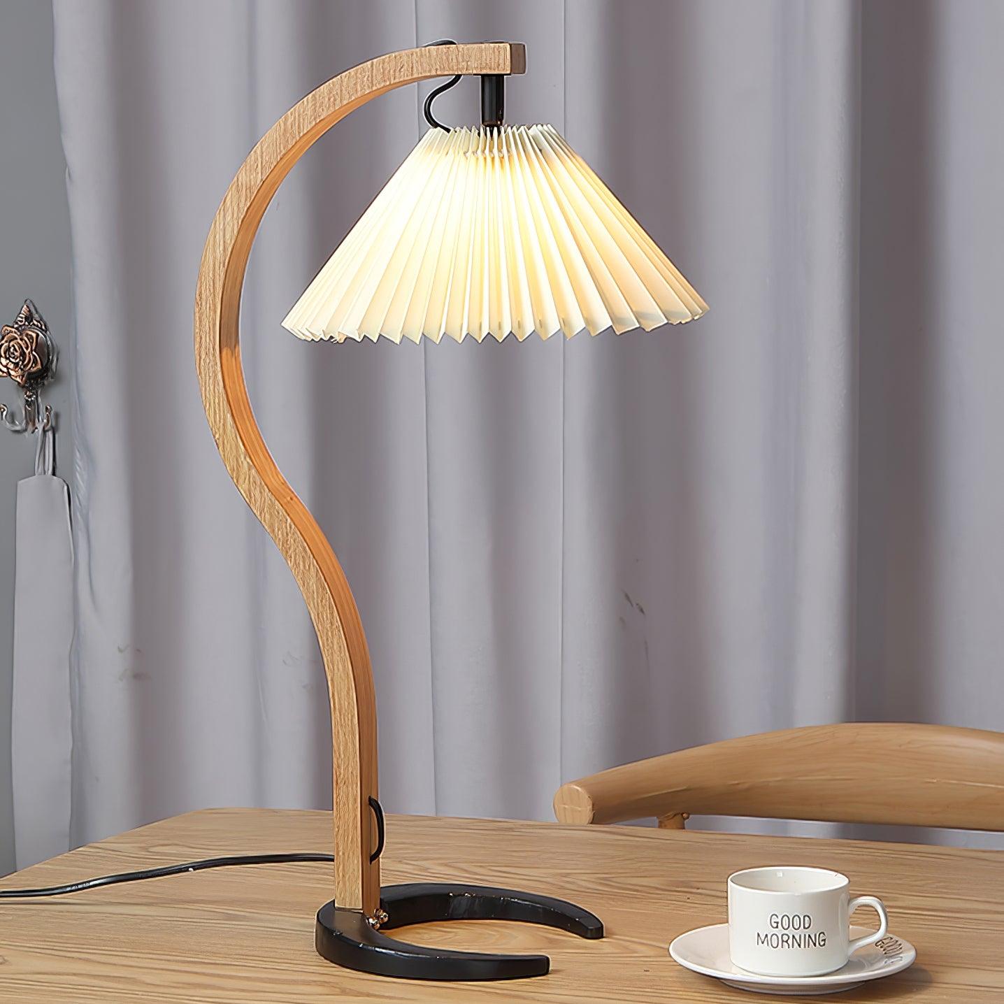 CapriGlow – Refined Scandinavian Table Lamp