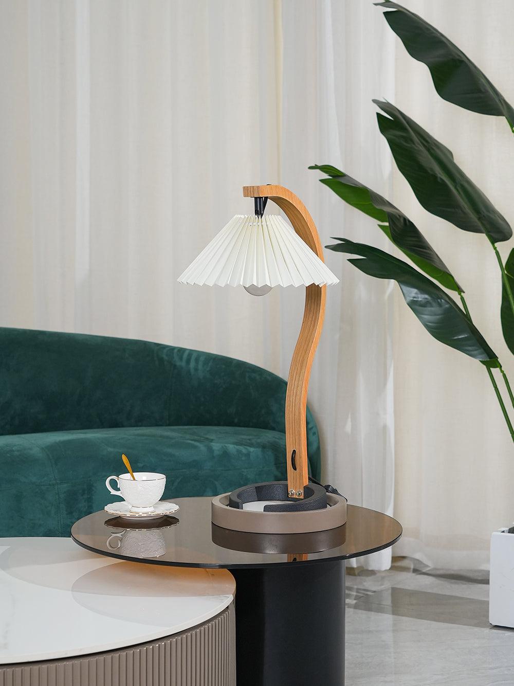 CapriGlow – Refined Scandinavian Table Lamp