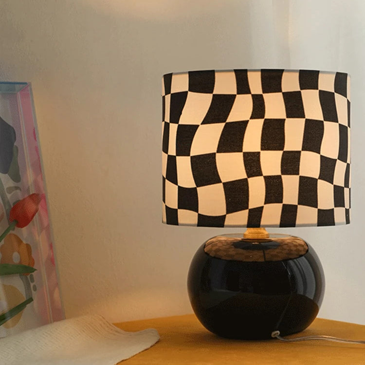 CubeAura - Elegant Geometric Table Lamp