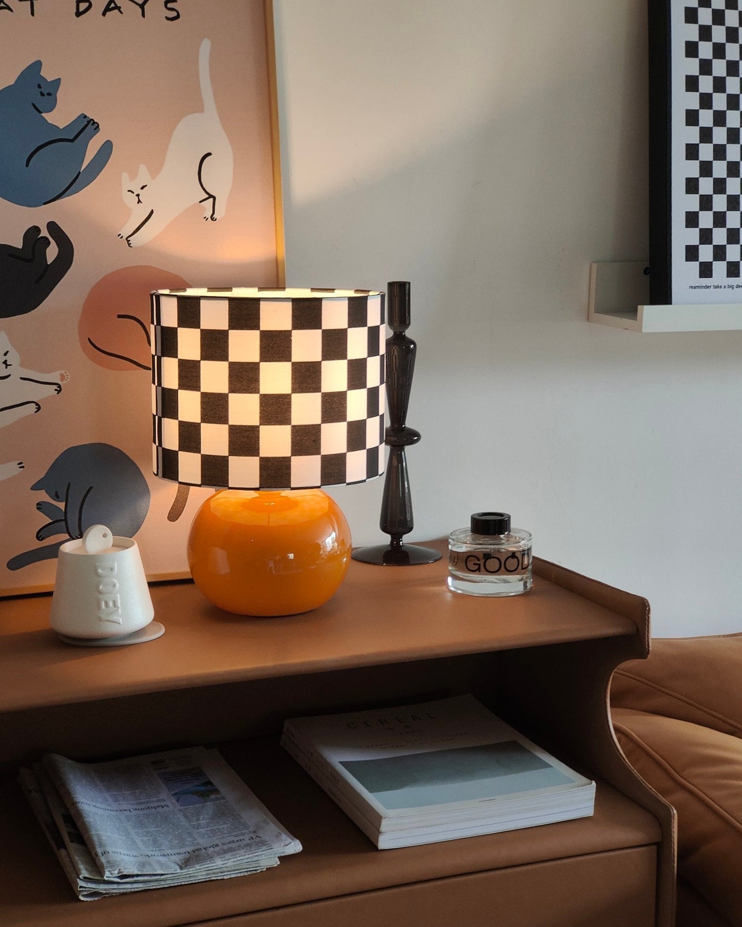CubeAura - Elegant Geometric Table Lamp