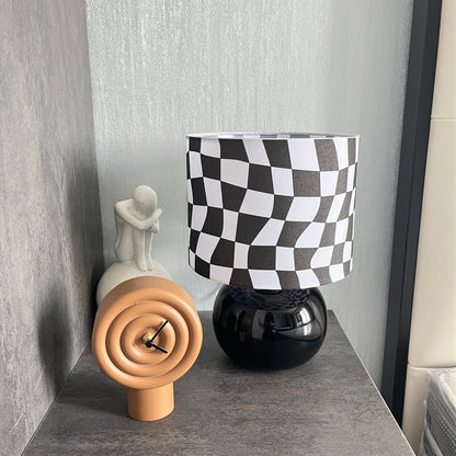 CubeAura - Elegant Geometric Table Lamp