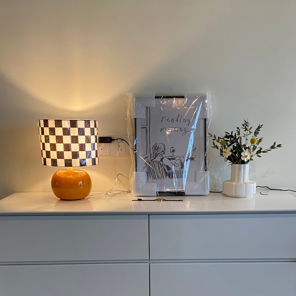 CubeAura - Elegant Geometric Table Lamp