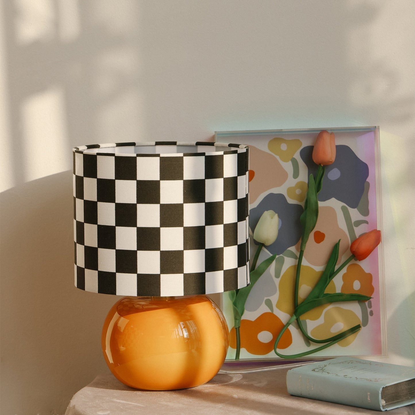 CubeAura - Elegant Geometric Table Lamp