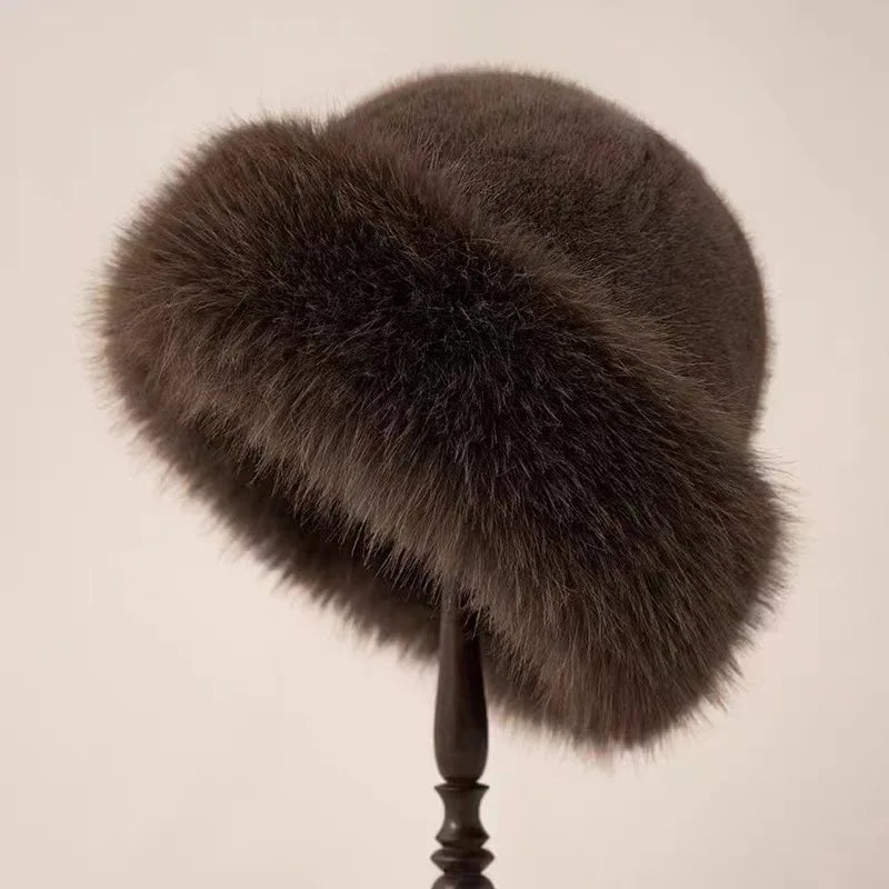 FurGlam - Elegant Fur Hat for Luxe and Style
